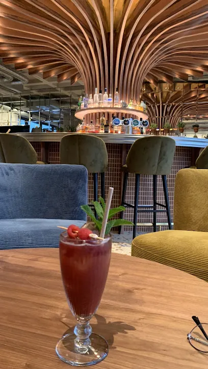 Kopster rooftop Resto & Bar